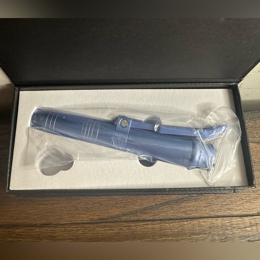 Baby blue dual hyaluron pen